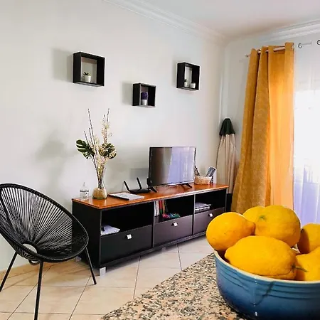 Seashell Oura Apartment