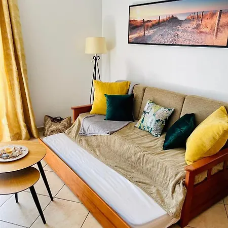 Apartment Seashell Oura
