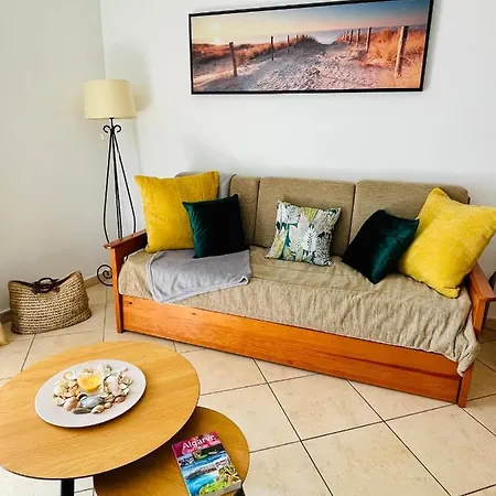 Apartment Seashell Oura *